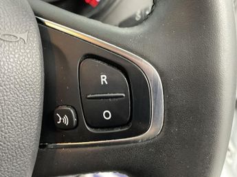 RENAULT CAPTUR 0.9 TCe ENERGY Iconic SUV 5dr Petrol Manual Euro 6 (s/s) (90 ps)