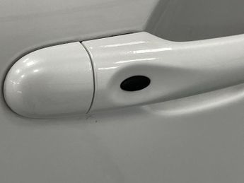 RENAULT CAPTUR 0.9 TCe ENERGY Iconic SUV 5dr Petrol Manual Euro 6 (s/s) (90 ps)