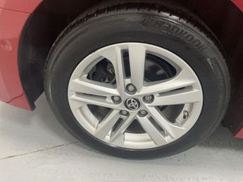 TOYOTA COROLLA 2.0 VVT-h GPF Icon Tech Touring Sports 5dr Petrol Hybrid CVT Eur