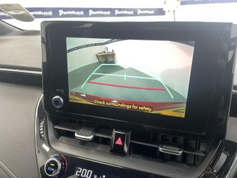 TOYOTA COROLLA 2.0 VVT-h GPF Icon Tech Touring Sports 5dr Petrol Hybrid CVT Eur