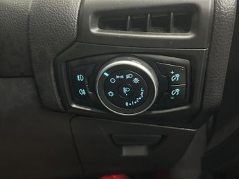 FORD FOCUS 1.6 Titanium Hatchback 5dr Petrol Powershift Euro 6 (125 ps)