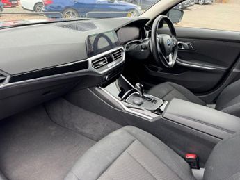 BMW 3 SERIES 2.0 330e 12kWh SE Pro Touring 5dr Petrol Plug-in Hybrid Auto 