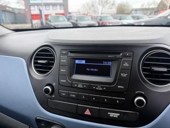 HYUNDAI I10 1.2 Premium Hatchback 5dr Petrol Auto-2 OWNERS GREAT LOW MILEAGE