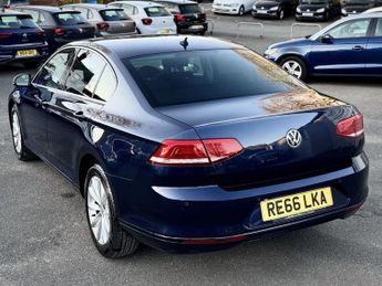 VOLKSWAGEN PASSAT 1.6 TDI BlueMotion Tech SE Business Saloon 4dr Diesel Manual Eur