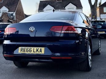 VOLKSWAGEN PASSAT 1.6 TDI BlueMotion Tech SE Business Saloon 4dr Diesel Manual Eur