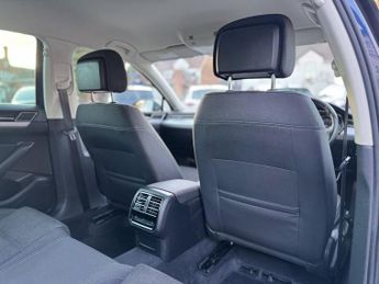 VOLKSWAGEN PASSAT 1.6 TDI BlueMotion Tech SE Business Saloon 4dr Diesel Manual Eur