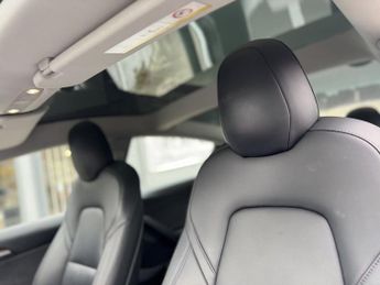 TESLA Model 3 (Dual Motor) Long Range Saloon 4dr Electric Auto 4WDE (346 ps)