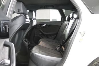 AUDI A4 AVANT 2.0 TFSI 40 Black Edition Estate 5dr Petrol S Tronic Euro 6 (s/s