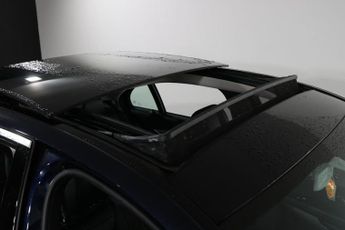 MERCEDES-BENZ E-CLASS 2.0 E220d SE (Premium) Saloon 4dr Diesel G-Tronic+ Euro 6 (s/s) 