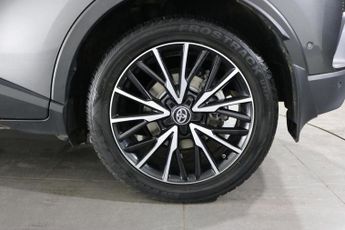 TOYOTA C-HR 1.8 VVT-h Excel SUV 5dr Petrol Hybrid CVT Euro 6 (s/s) (122 ps)