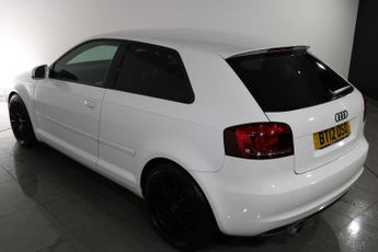 AUDI A3 2.0 TDI Black Edition Hatchback 3dr Diesel S Tronic Euro 5 (s/s)