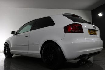 AUDI A3 2.0 TDI Black Edition Hatchback 3dr Diesel S Tronic Euro 5 (s/s)