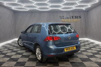 VOLKSWAGEN GOLF 1.6 TDI BlueMotion Tech SE Hatchback 5dr Diesel DSG Euro 5 (s/s)