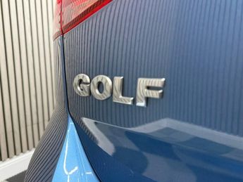 VOLKSWAGEN GOLF 1.6 TDI BlueMotion Tech SE Hatchback 5dr Diesel DSG Euro 5 (s/s)