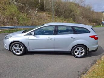 FORD FOCUS 1.6 Zetec Estate 5dr Petrol Powershift Euro 5 (125 ps)