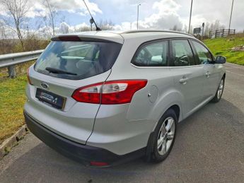 FORD FOCUS 1.6 Zetec Estate 5dr Petrol Powershift Euro 5 (125 ps)