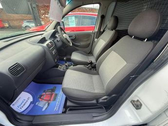 VAUXHALL COMBO 1.3 CDTi 2000 16v Panel Van 3dr Diesel Manual (138 g/km, 69 bhp)