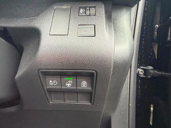 PEUGEOT e-Rifter 52kWh Allure Long MPV 5dr Electric Auto (7.4kW Charger) (136 ps)