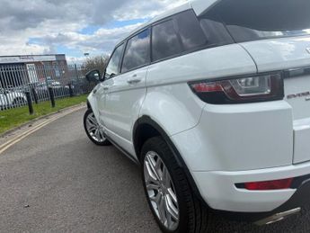 LAND ROVER RANGE ROVER EVOQUE 2.0 TD4 HSE Dynamic SUV 5dr Diesel Auto 4WD Euro 6 (s/s) (180 ps