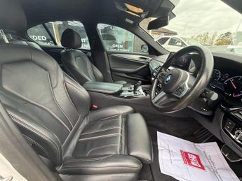 BMW 5 SERIES 2.0 520d M Sport Saloon 4dr Diesel Auto xDrive Euro 6 (s/s) (190