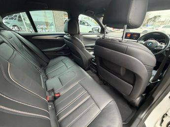 BMW 5 SERIES 2.0 520d M Sport Saloon 4dr Diesel Auto xDrive Euro 6 (s/s) (190