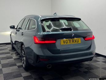 BMW 3 SERIES 2.0 330e 12kWh Sport Pro Touring 5dr Petrol Plug-in Hybrid Auto 
