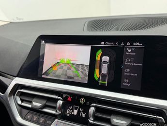 BMW 3 SERIES 2.0 330e 12kWh SE Pro Touring 5dr Petrol Plug-in Hybrid Auto Eur