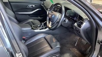 BMW 3 SERIES 2.0 330e 12kWh SE Pro Touring 5dr Petrol Plug-in Hybrid Auto Eur