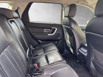 LAND ROVER DISCOVERY SPORT 2.0 TD4 HSE Black