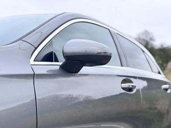 MERCEDES-BENZ A CLASS 1.3 A200h MHEV AMG Line