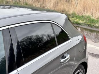 MERCEDES-BENZ A CLASS 1.3 A200h MHEV AMG Line