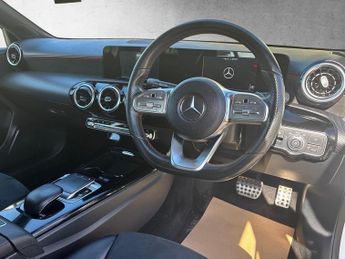 MERCEDES-BENZ A CLASS 1.3 A200 AMG Line