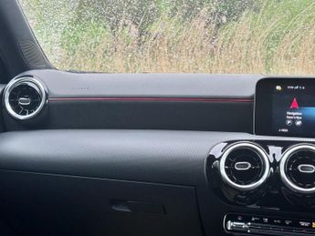 MERCEDES-BENZ A-CLASS 1.5 A180d AMG Line (Executive) Hatchback 5dr Diesel 7G-DCT Euro 