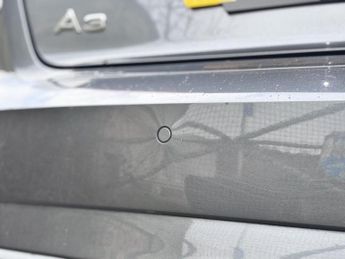 AUDI A3 1.6 TDI 30 S line