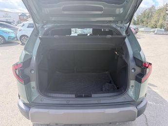 DACIA DUSTER Green 1.6 Hybrid Extreme Euro 6 SUV, 21,634 miles, ULEZ complian