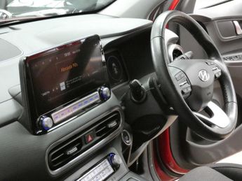 HYUNDAI KONA 64kWh Premium SUV 5dr Electric Auto (10.5kW Charger) (204 ps)