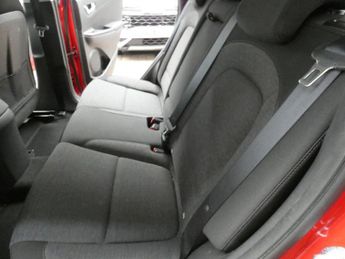 HYUNDAI KONA 64kWh Premium SUV 5dr Electric Auto (10.5kW Charger) (204 ps)