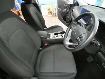 HYUNDAI KONA 64kWh Premium SUV 5dr Electric Auto (10.5kW Charger) (204 ps)