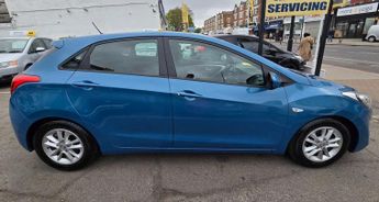HYUNDAI I30 1.6 Active AUTOMATIC Hatchback 5dr Petrol Auto Euro 5 (120 ps)