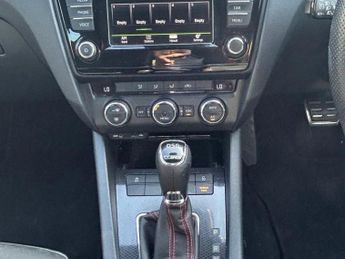 SKODA OCTAVIA 2.0 TDI vRS Estate 5dr Diesel DSG Euro 6 (s/s) (SNav) (184 ps)