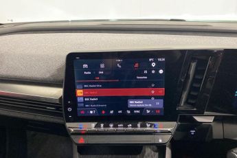 RENAULT MEGANE 60kWh launch edition Hatchback 5dr Electric Auto (220 ps) Arroun