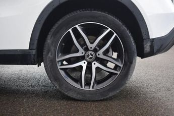 MERCEDES-BENZ GLA 1.6 GLA180 Urban Edition SUV 5dr Petrol 7G-DCT Euro 6 (s/s) (122