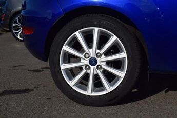 FORD FIESTA 1.6 Titanium Hatchback 3dr Petrol Powershift Euro 6 (105 ps)