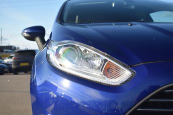 FORD FIESTA 1.6 Titanium Hatchback 3dr Petrol Powershift Euro 6 (105 ps)