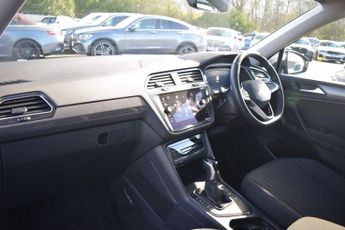 VOLKSWAGEN TIGUAN ALLSPACE 1.5 TSI Life SUV 5dr Petrol DSG Euro 6 (s/s) (150 ps)