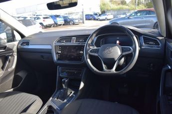 VOLKSWAGEN TIGUAN ALLSPACE 1.5 TSI Life SUV 5dr Petrol DSG Euro 6 (s/s) (150 ps)