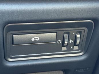 LAND ROVER RANGE ROVER EVOQUE 2.2 SD4 Pure SUV 5dr Diesel Auto 4WD Euro 5 (s/s) (190 ps)