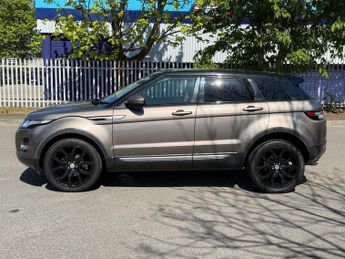 LAND ROVER RANGE ROVER EVOQUE 2.2 SD4 Pure SUV 5dr Diesel Auto 4WD Euro 5 (s/s) (190 ps)