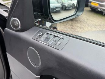 LAND ROVER RANGE ROVER SPORT 3.0 SD V6 HSE SUV 5dr Diesel Auto 4WD Euro 6 (s/s) (306 ps)