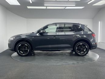 AUDI Q5 2.0 TDI 40 Black Edition SUV 5dr Diesel S Tronic quattro Euro 6 